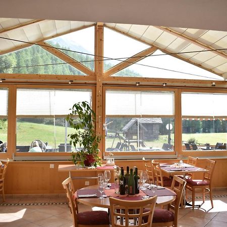 Restaurant & Hostel Hole In One Randa Luaran gambar