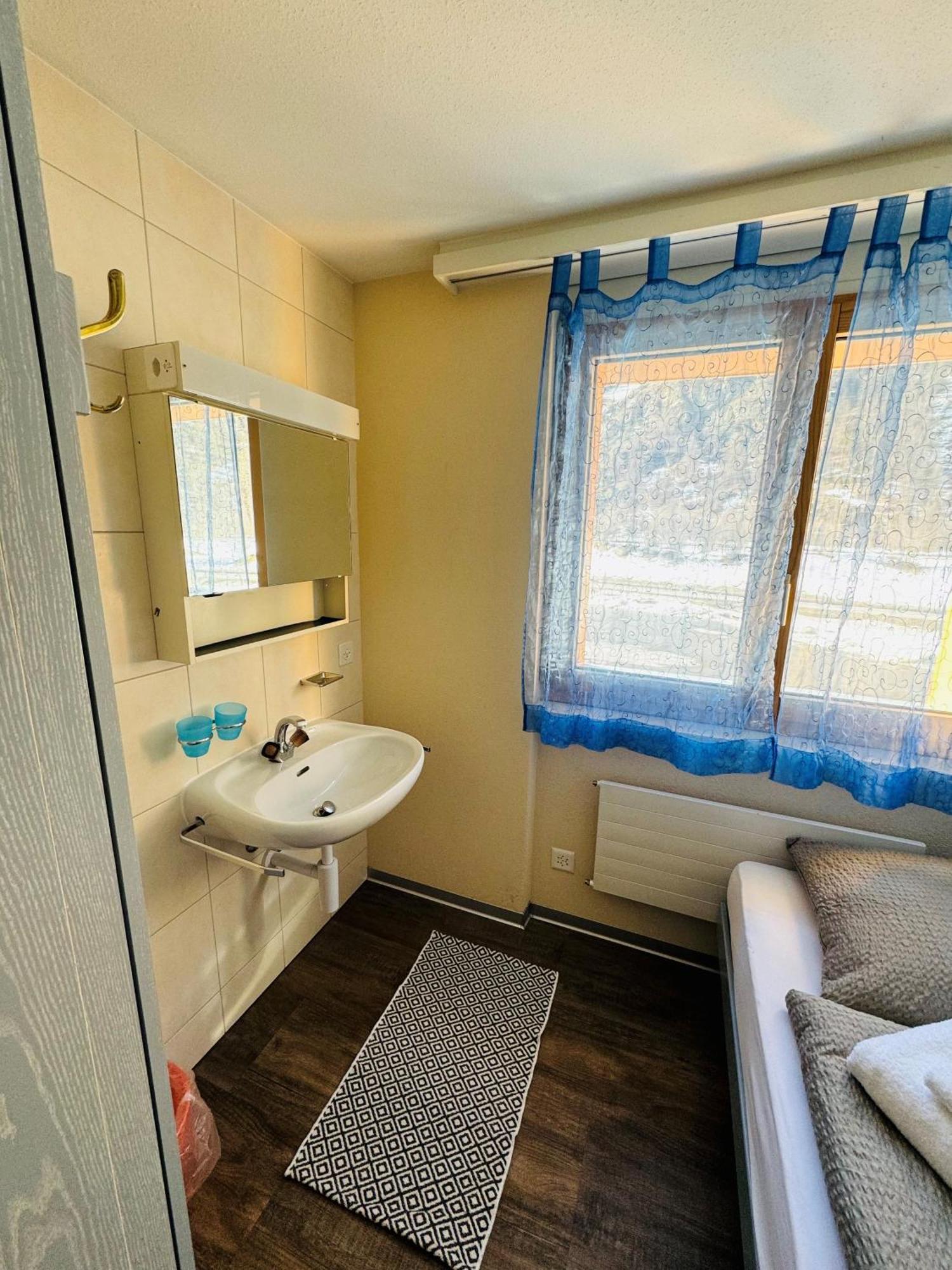 Restaurant & Hostel Hole In One Randa Luaran gambar